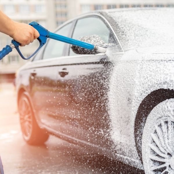Araç Yıkama ve Otopark Hizmeti: Aracınızı Temiz ve Güvenli Tutun